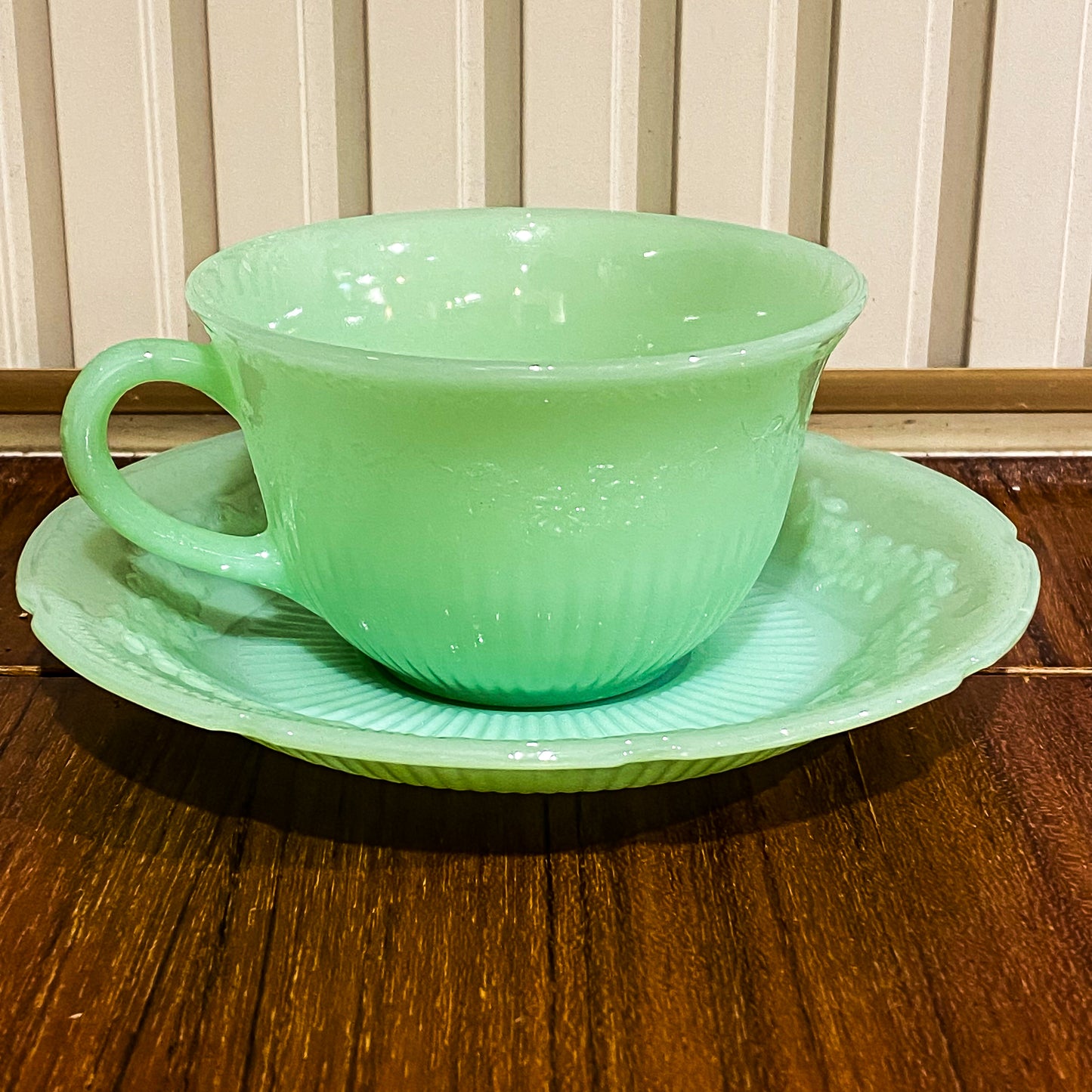 FireKing Jadeite Alice Cup & Sauce (alice1)