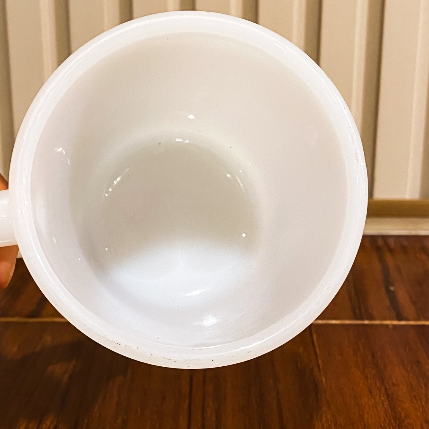 FireKing White D handle Mug, Made in USA 1960s (Wht-1)