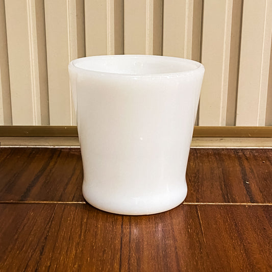 FireKing White D handle Mug, Made in USA 1960s (Wht-2)