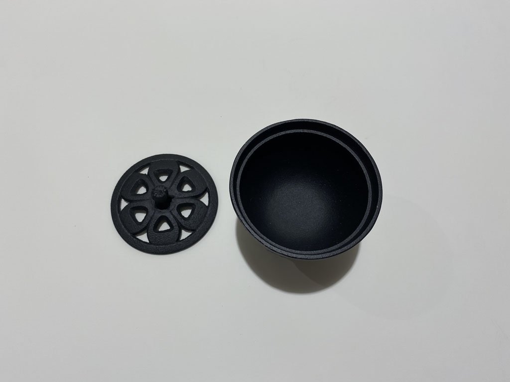 岩鑄 鑄鐵香爐-花びら（黒）IWACHU Cast Iron Incense Burner(Black) - LAB Collector Hong Kong