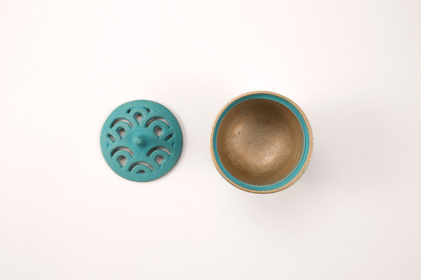 岩鑄 鑄鐵香爐-なみ/濤（土耳其藍）IWACHU Cast Iron Incense Burner(Turquoise Blue) - LAB Collector Hong Kong