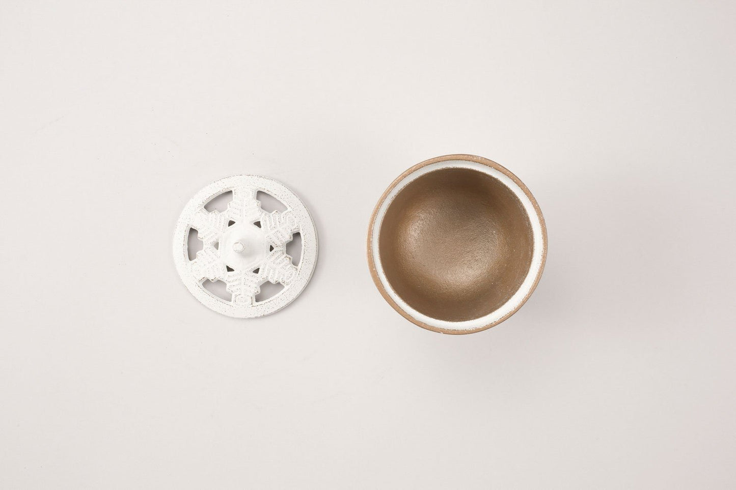 岩鑄 鑄鐵香爐-ゆき（白）IWACHU Cast Iron Incense Burner(White) - LAB Collector Hong Kong