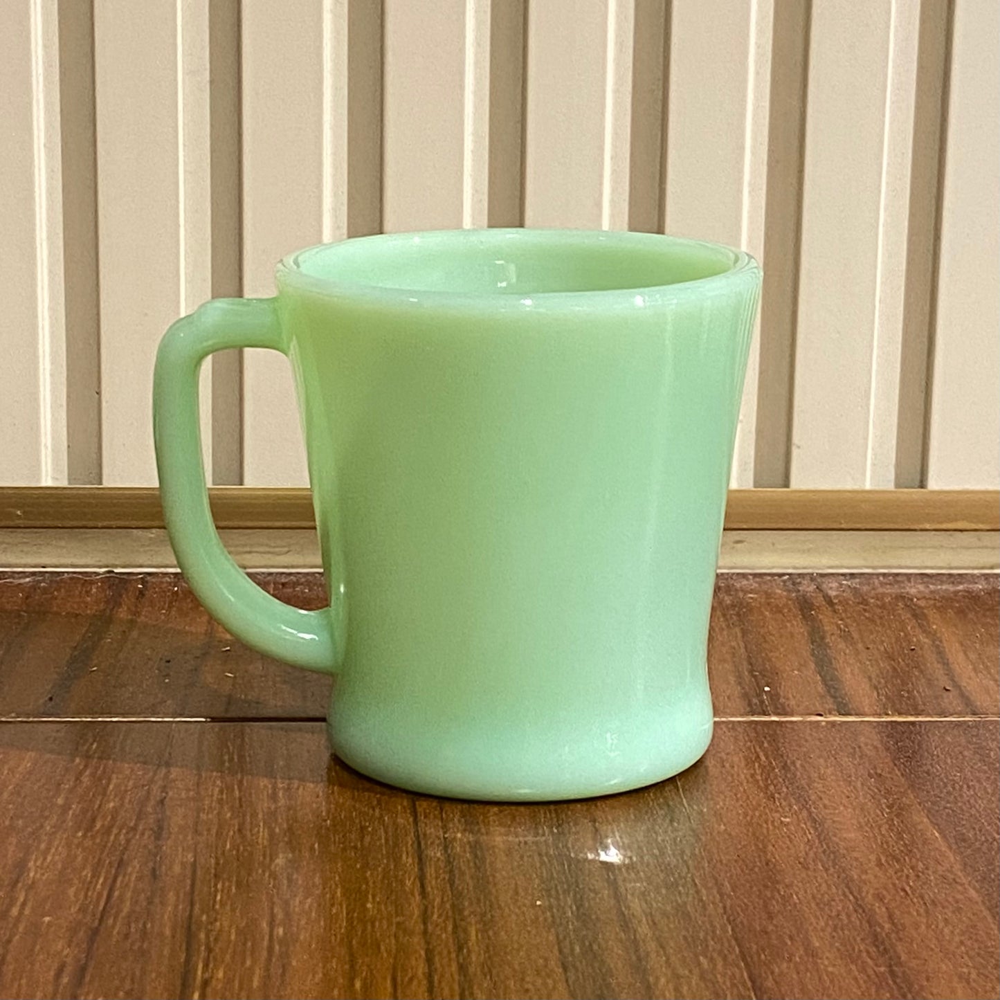FireKing Jadeite D handle Mug, Made in USA 1960s (D2)