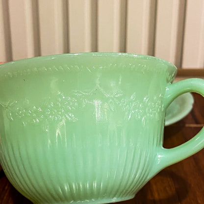FireKing Jadeite Alice Cup & Sauce (alice1)