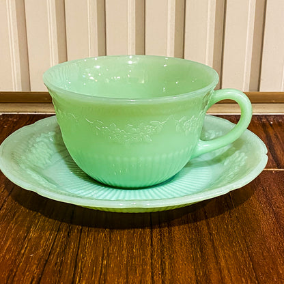 FireKing Jadeite Alice Cup & Sauce (alice2)