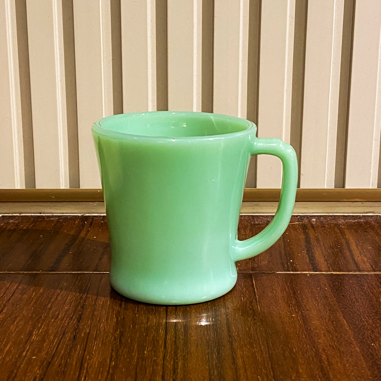 FireKing Jadeite D handle Mug, Made in USA 1960s (D5)