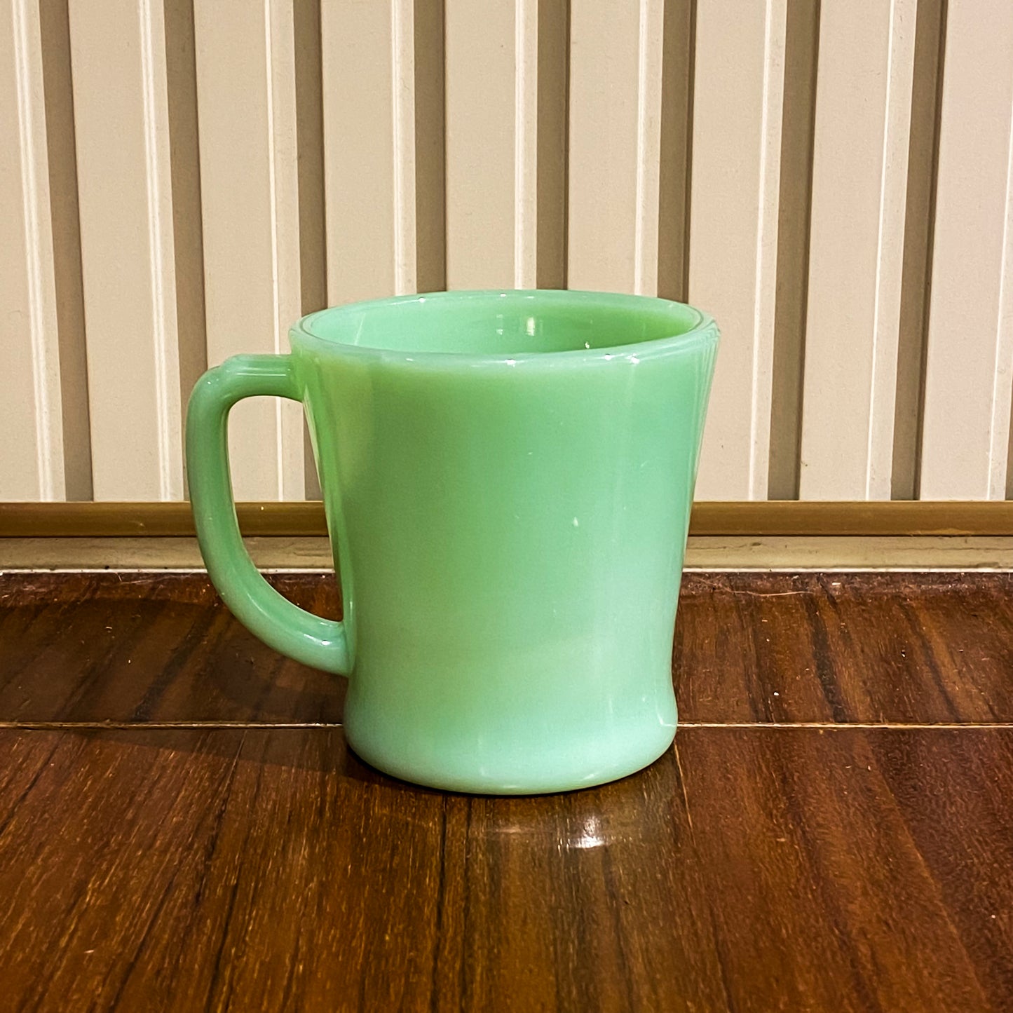 FireKing Jadeite D handle Mug, Made in USA 1960s (D5)