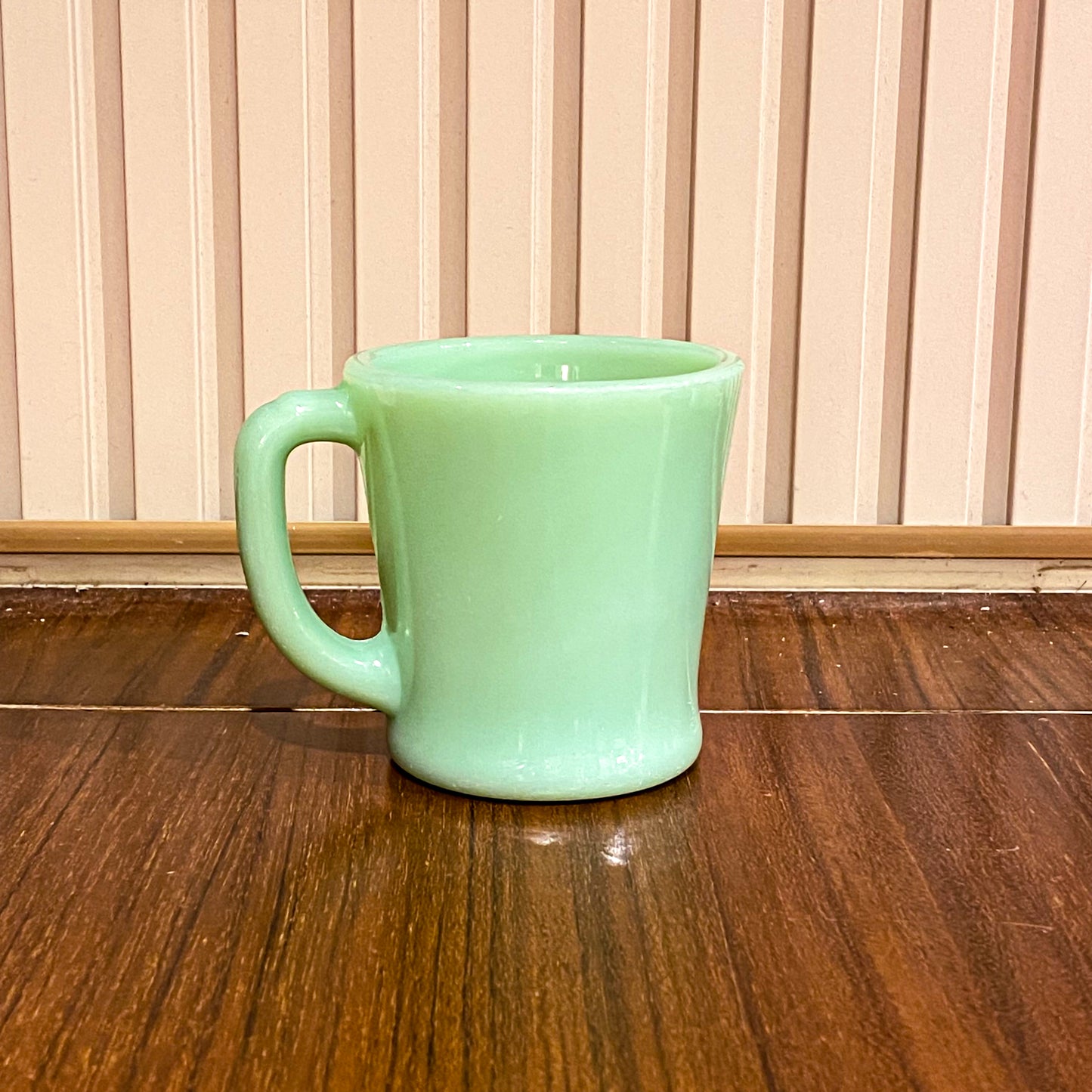 FireKing Jadeite D handle Mug, Made in USA 1960s (D6)