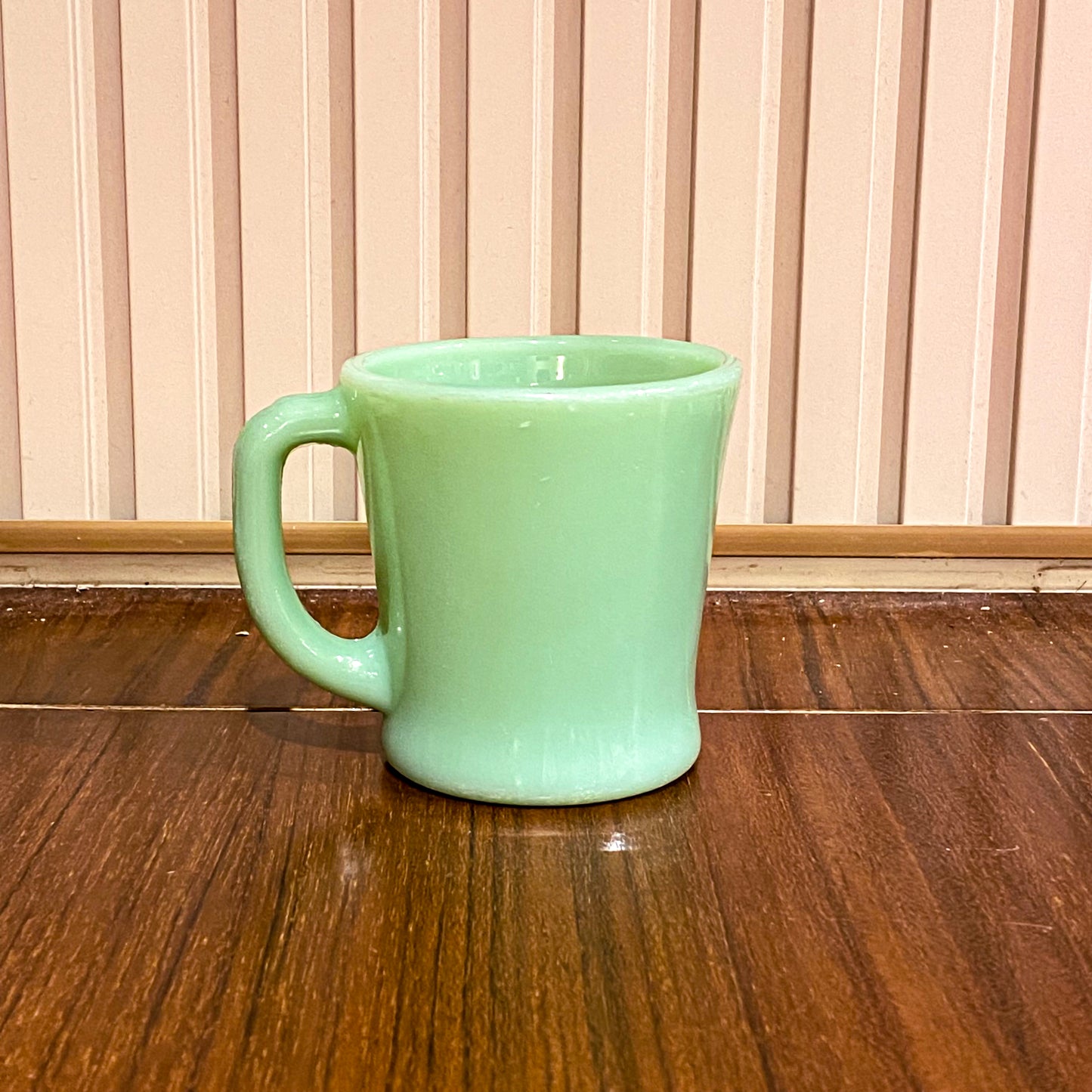 FireKing Jadeite D handle Mug, Made in USA 1960s (D8)
