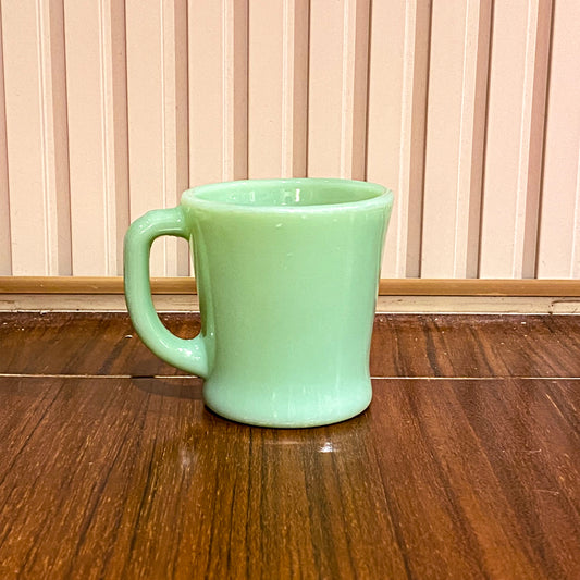 FireKing Jadeite D handle Mug, Made in USA 1960s (D8)