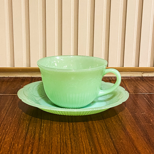 FireKing Jadeite Alice Cup & Sauce with logo (alice7)