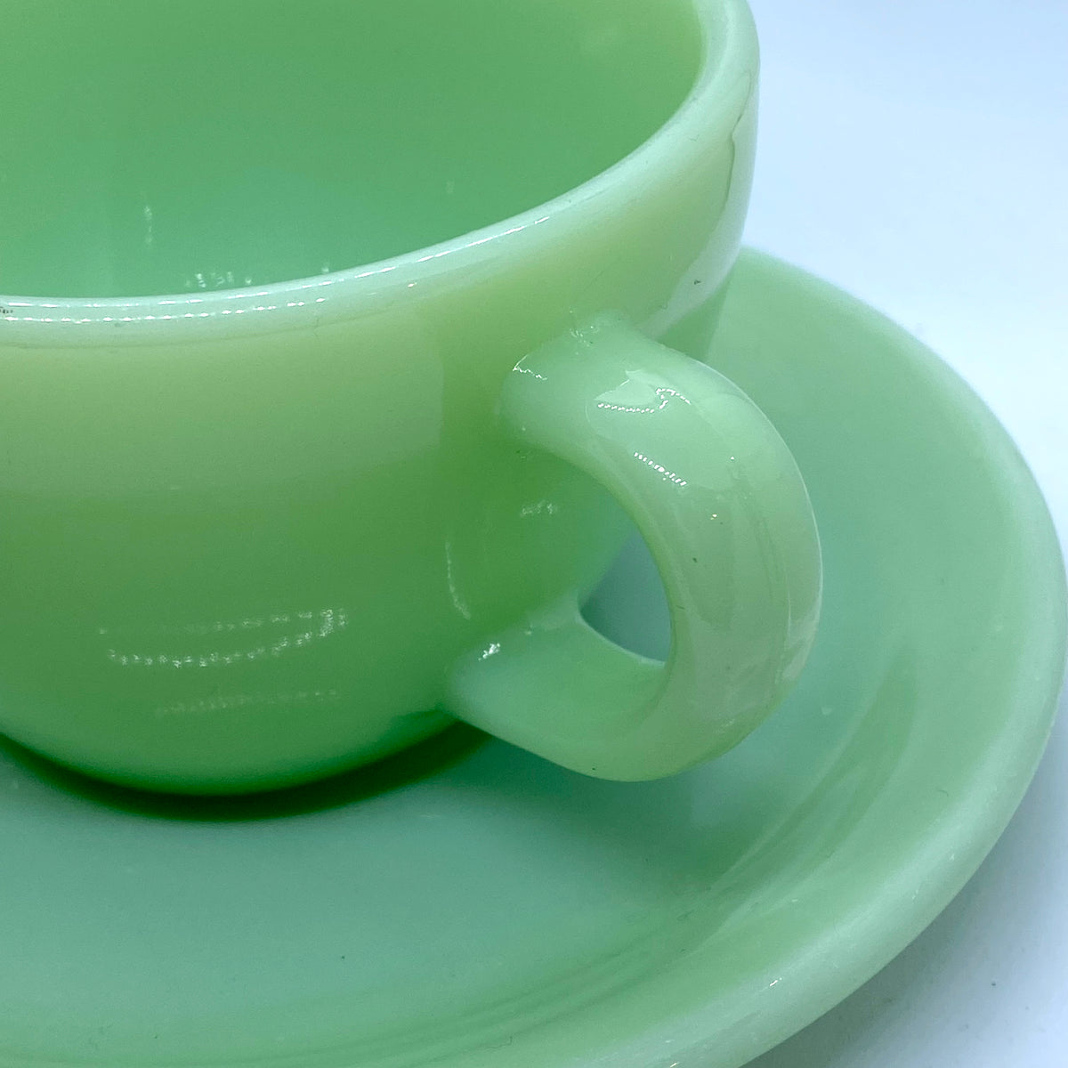 FireKing Restaurent-ware Cup & Sauce 1950s (G319)