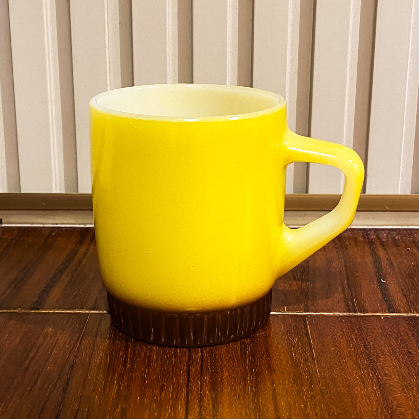 FireKing Yellow/Brow Ribbed Bottom Stacking Mug (YB2)