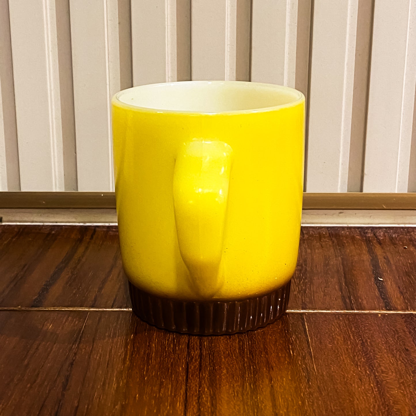 FireKing Yellow/Brow Ribbed Bottom Stacking Mug (YB2)