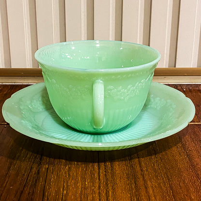 FireKing Jadeite Alice Cup & Sauce (alice4)