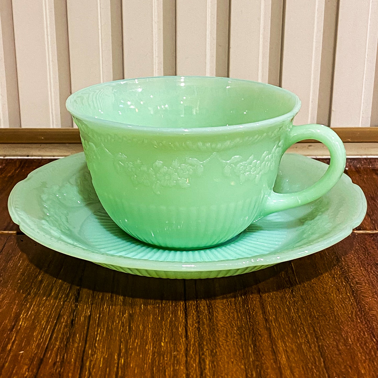 FireKing Jadeite Alice Cup & Sauce (alice4)