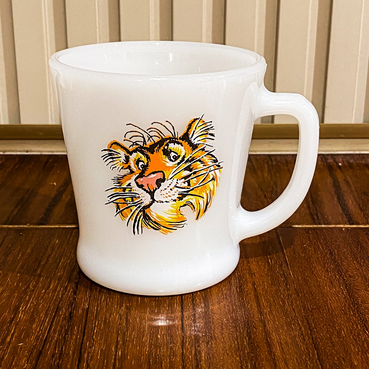 FireKing Esso Tiger D-handle Mug (ESSO2)