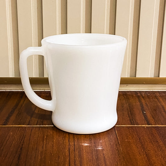 FireKing White D handle Mug, Made in USA 1960s (Wht-1)