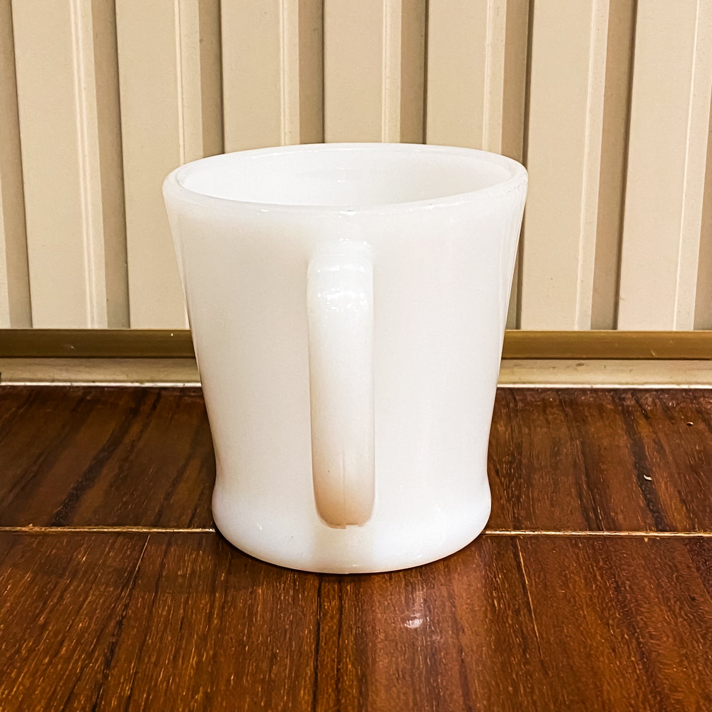 FireKing White D handle Mug, Made in USA 1960s (Wht-2）